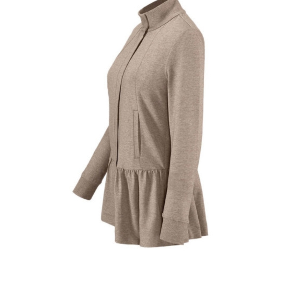 CAbi Weekend Topper - Picture 2 of 5